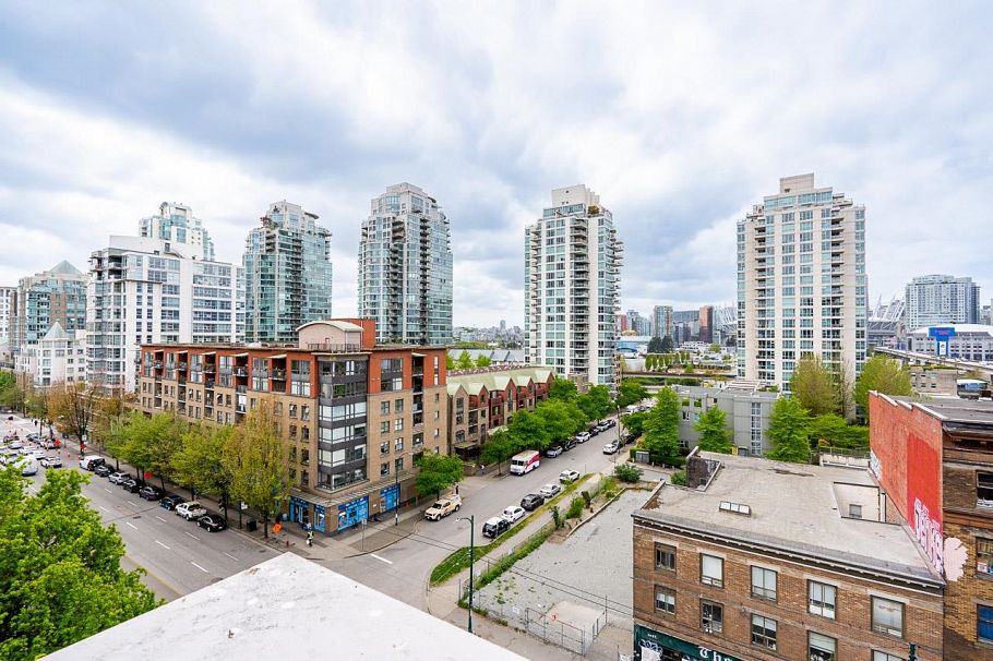 804 919 Station Street Vancouver, BC - 28