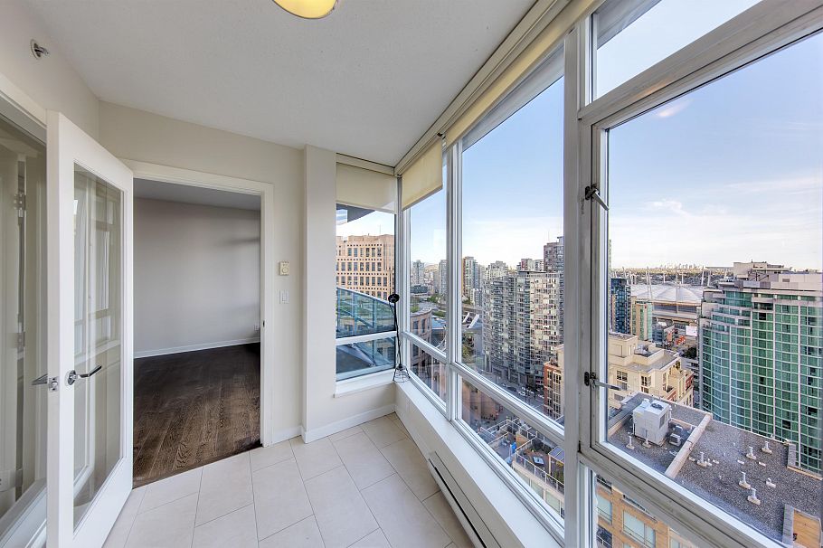 2305 833 Homer Street Vancouver, BC - 12