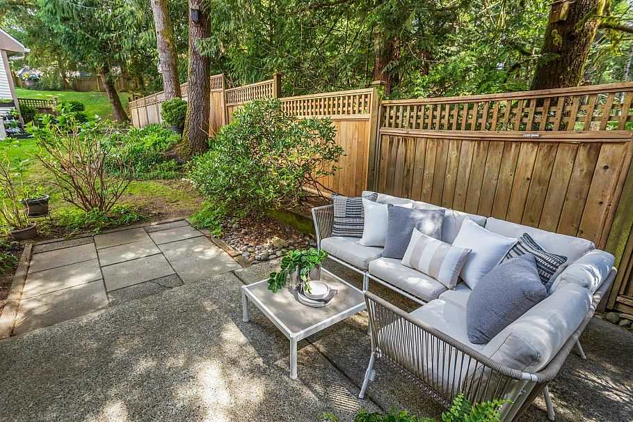 10 3939 Indian River Drive North Vancouver, BC - 29