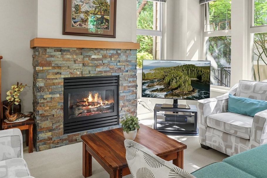 208 188 W 29 Street North Vancouver, BC - 15