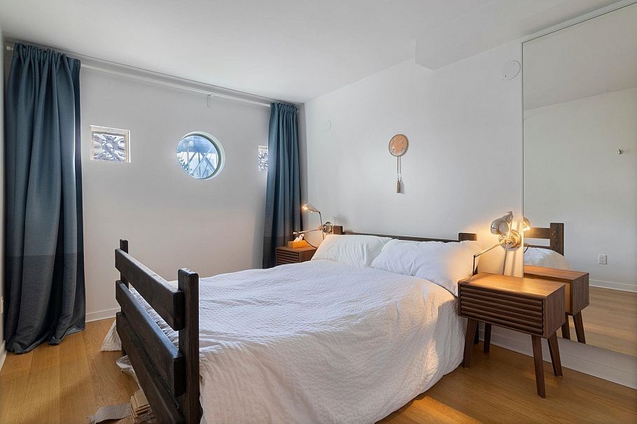 303 1501 Howe Street Vancouver, BC - 24