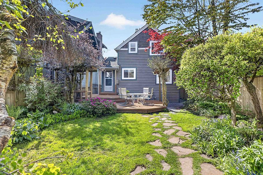 1009 E 14th Avenue Vancouver, BC - 38