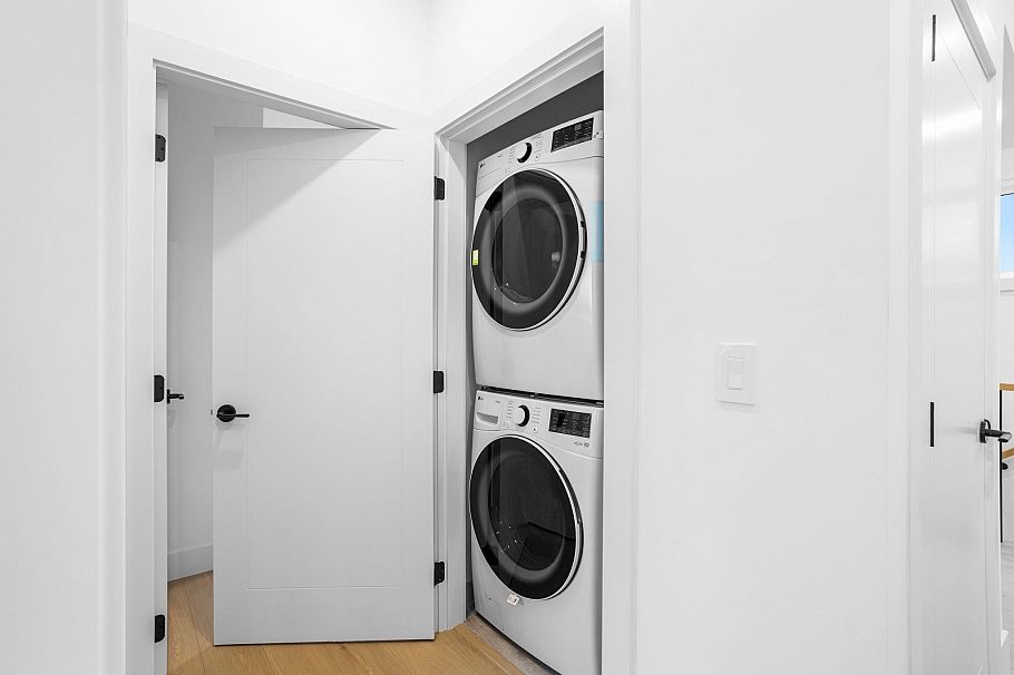 3277 Graveley Street Vancouver, BC - 14