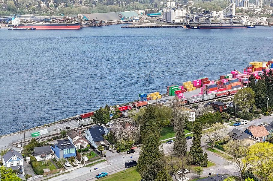 2497 Wall Street Vancouver, BC - 1