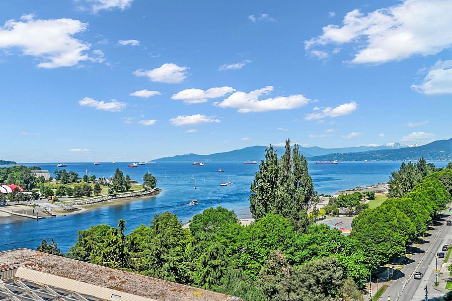 1202 1005 Beach Avenue Vancouver, BC - 2