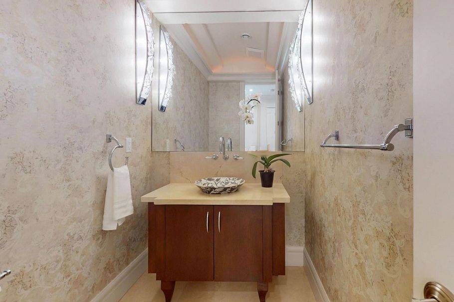 3749 W 11th Avenue Vancouver, BC - 15