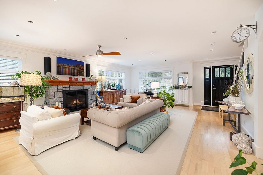 1232 Harris Avenue North Vancouver, BC - 9