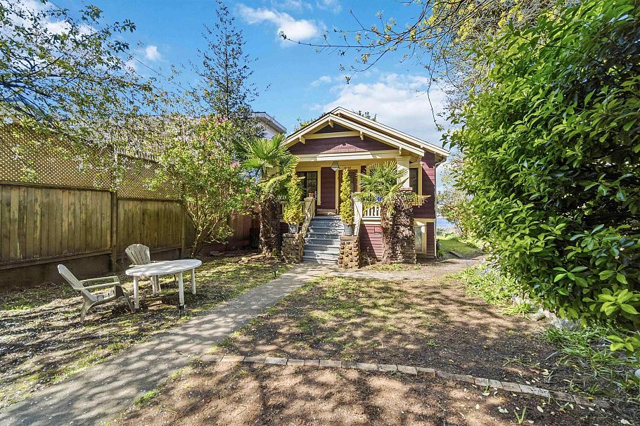 2497 Wall Street Vancouver, BC - 15