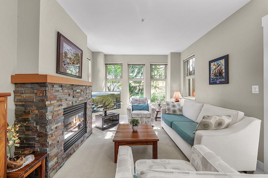 208 188 W 29 Street North Vancouver, BC - 12