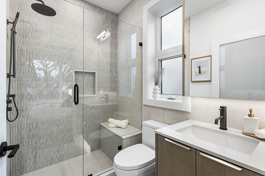 1 3275 Graveley Street Vancouver, BC - 23