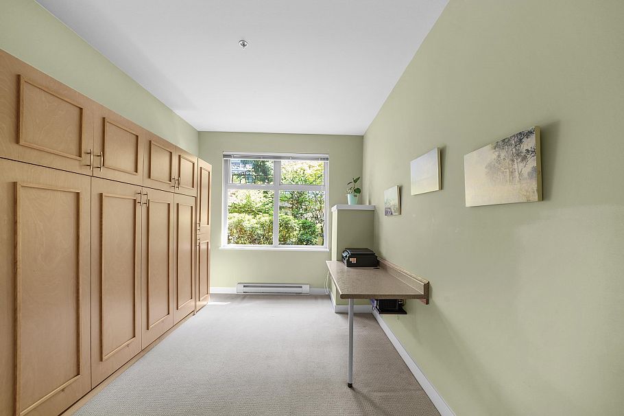 208 188 W 29 Street North Vancouver, BC - 28