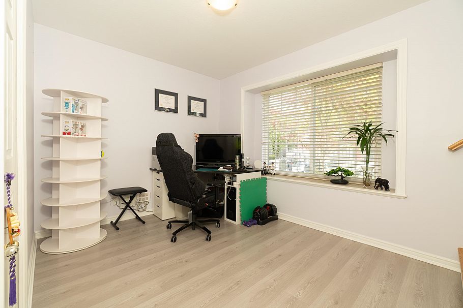 952 E 31st Avenue Vancouver, BC - 10