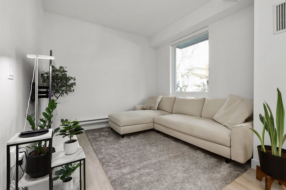 101 2688 Duke Street Vancouver, BC - 2