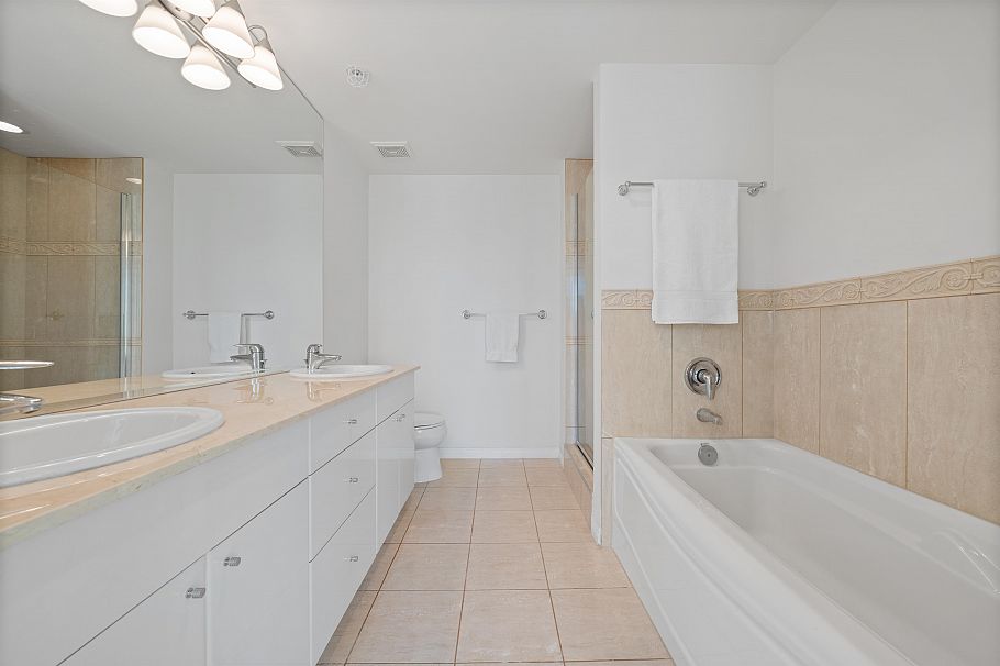3601 1328 W Pender Street Vancouver, BC - 24