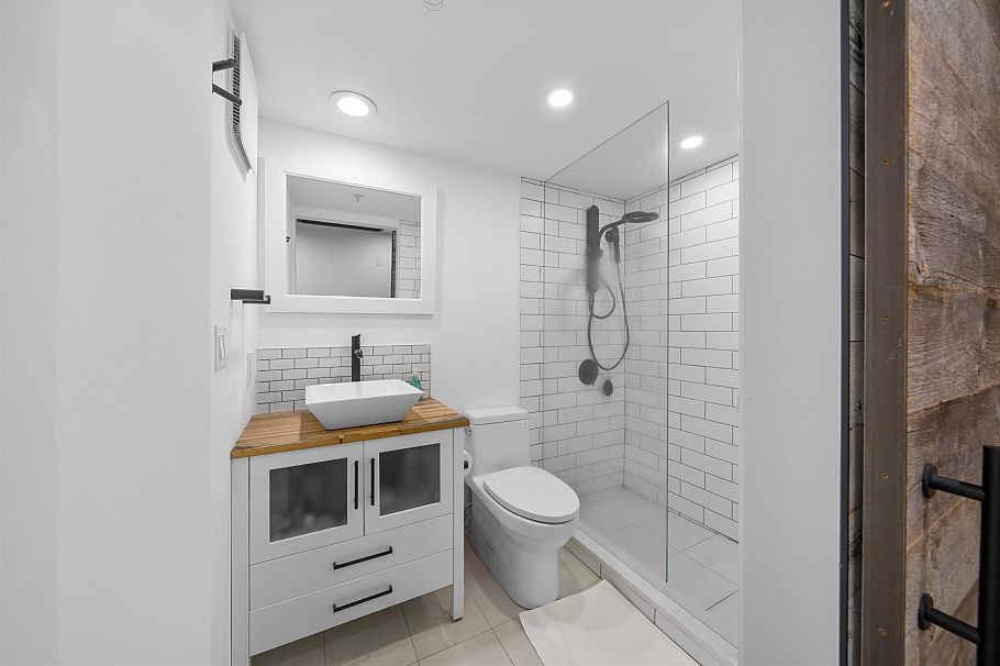 1012 933 Seymour Street Vancouver, BC - 14