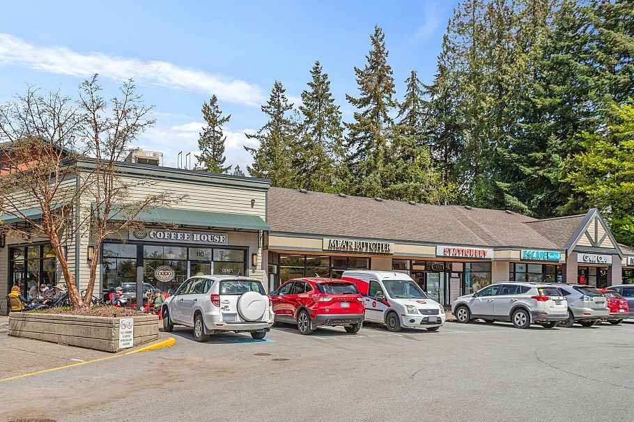 10 3939 Indian River Drive North Vancouver, BC - 34