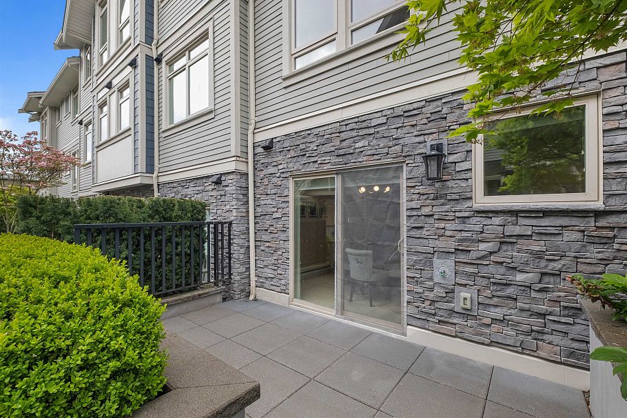 5 115 W Queens Road North Vancouver, BC - 18