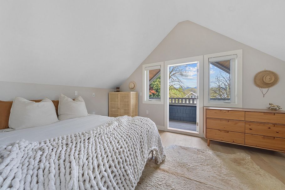 1758 E 14th Avenue Vancouver, BC - 21