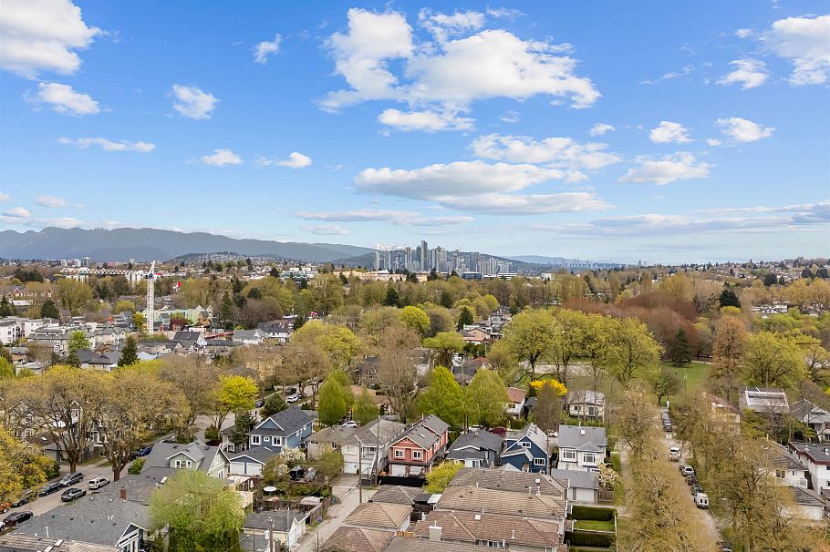 1758 E 14th Avenue Vancouver, BC - 39