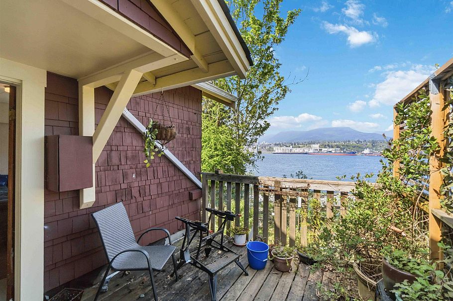 2497 Wall Street Vancouver, BC - 16