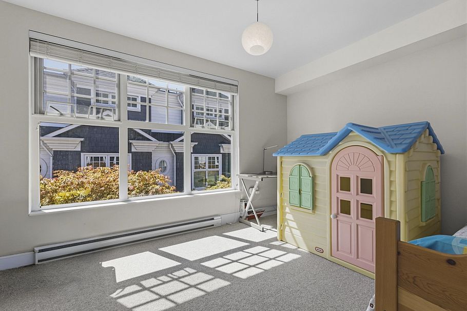 276 W 62nd Avenue Vancouver, BC - 11