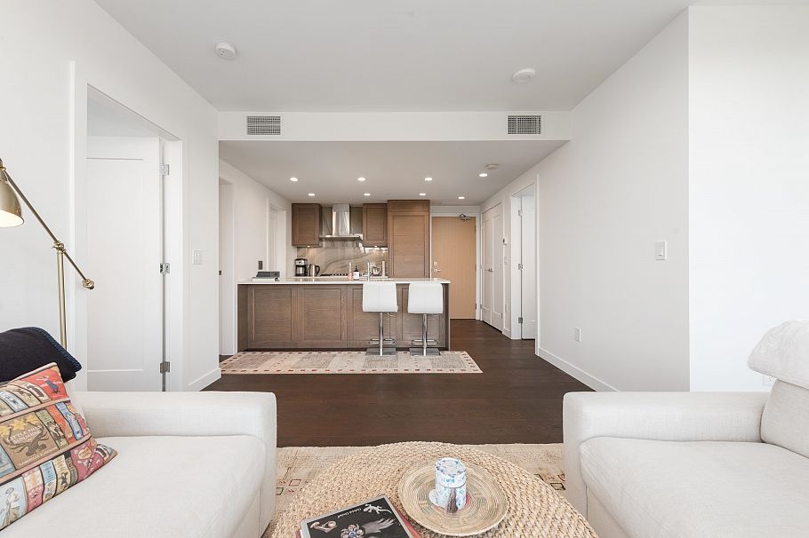 2004 5629 Birney Avenue Vancouver, BC - 5