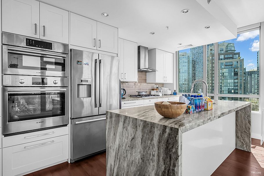 1202 1005 Beach Avenue Vancouver, BC - 13