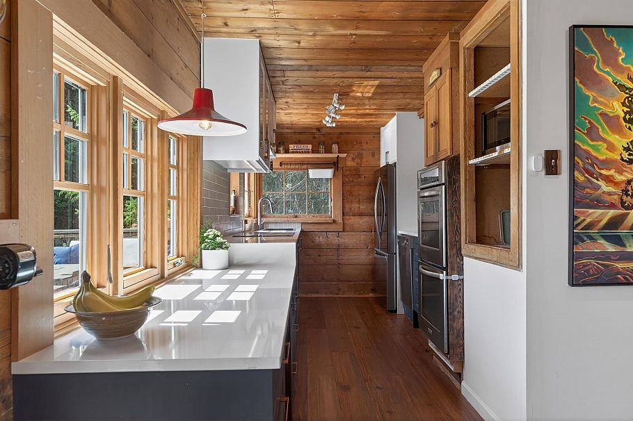 1371 Borthwick Road North Vancouver, BC - 10