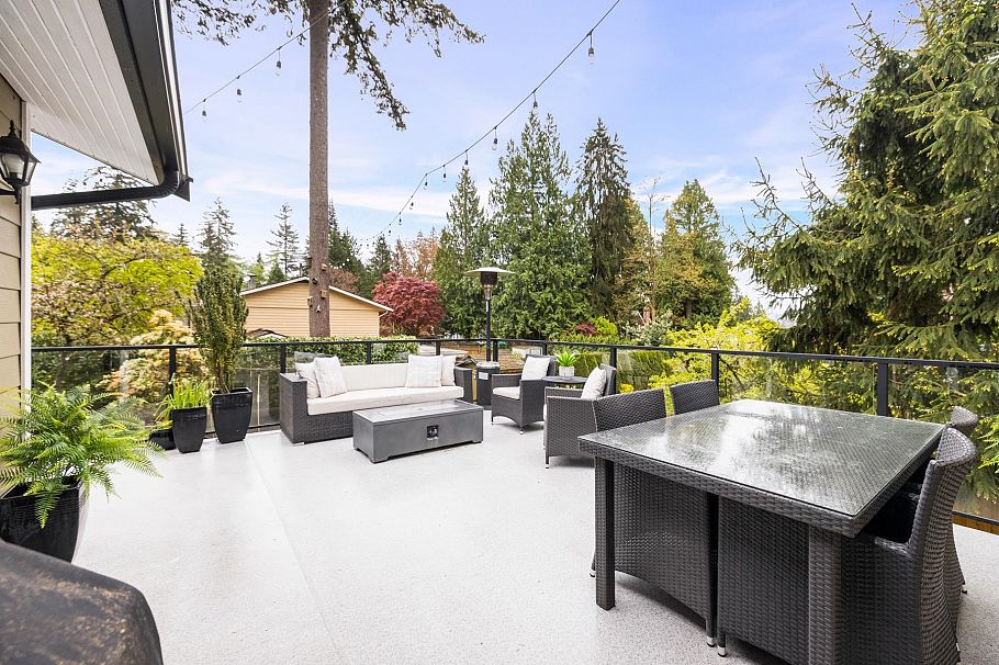 2511 Boswell Avenue North Vancouver, BC - 8