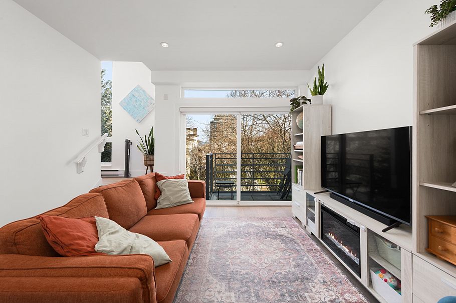 350 E 7th Avenue Vancouver, BC - 7