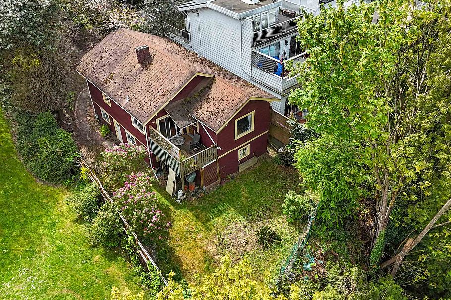 2497 Wall Street Vancouver, BC - 14