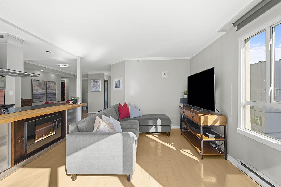 1201 888 Hamilton Street Vancouver, BC - 11