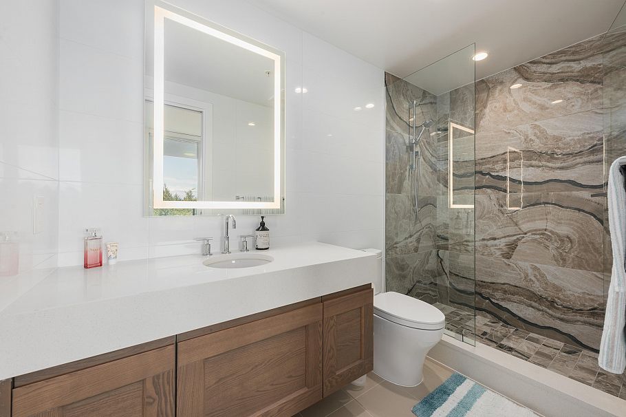 2004 5629 Birney Avenue Vancouver, BC - 15