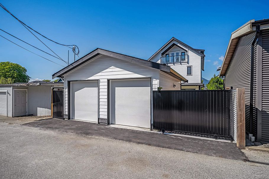 2 2636 Mcgill Street Vancouver, BC - 28