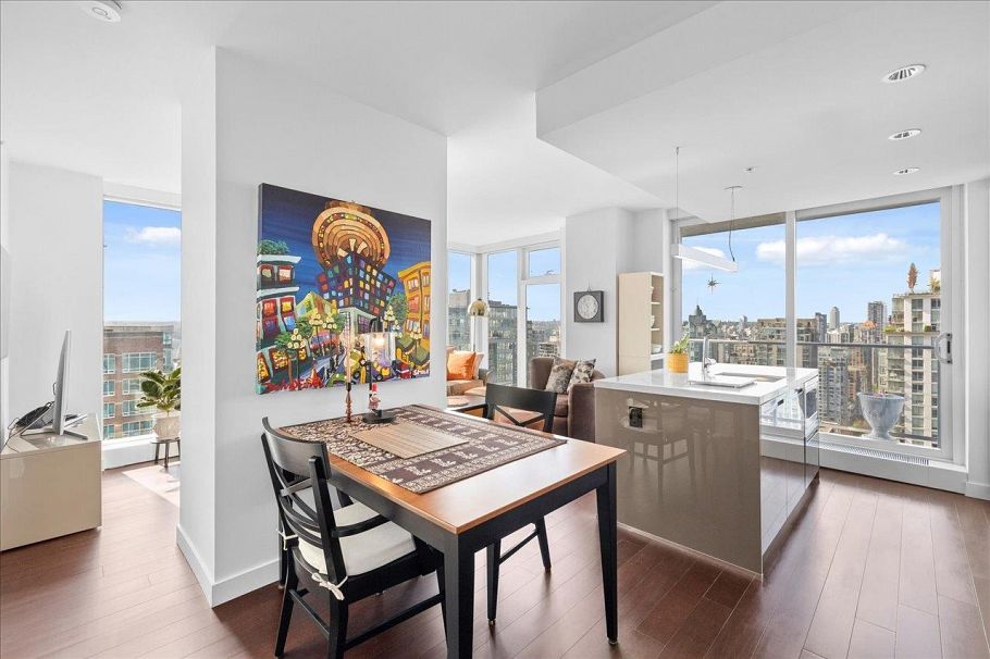 3211 777 Richards Street Vancouver, BC - 4