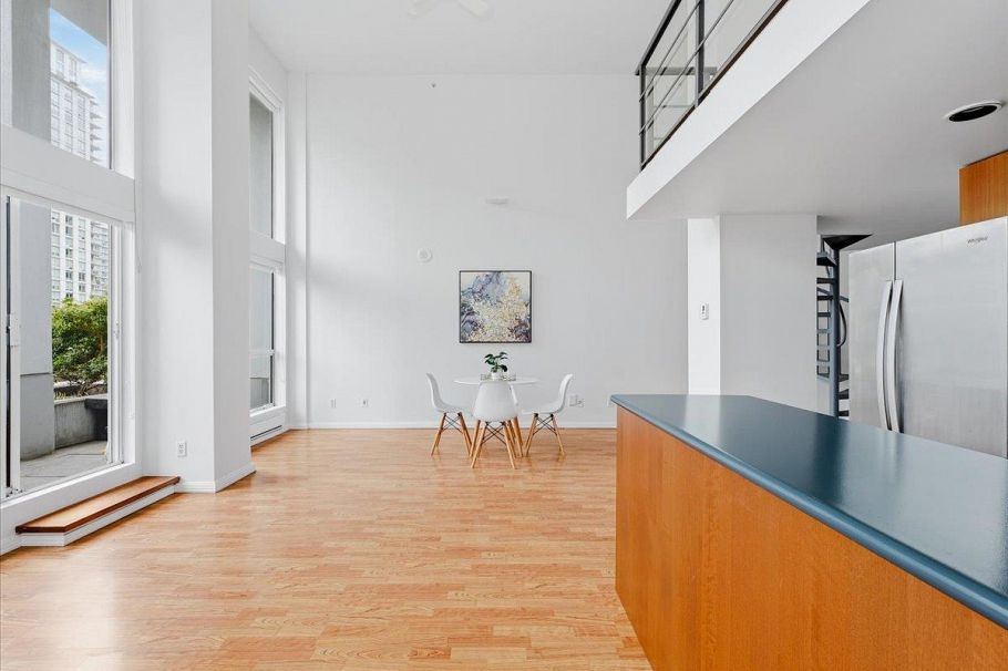 512 933 Seymour Street Vancouver, BC - 13