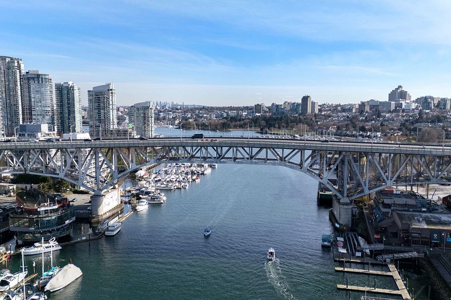 303 1501 Howe Street Vancouver, BC - 39