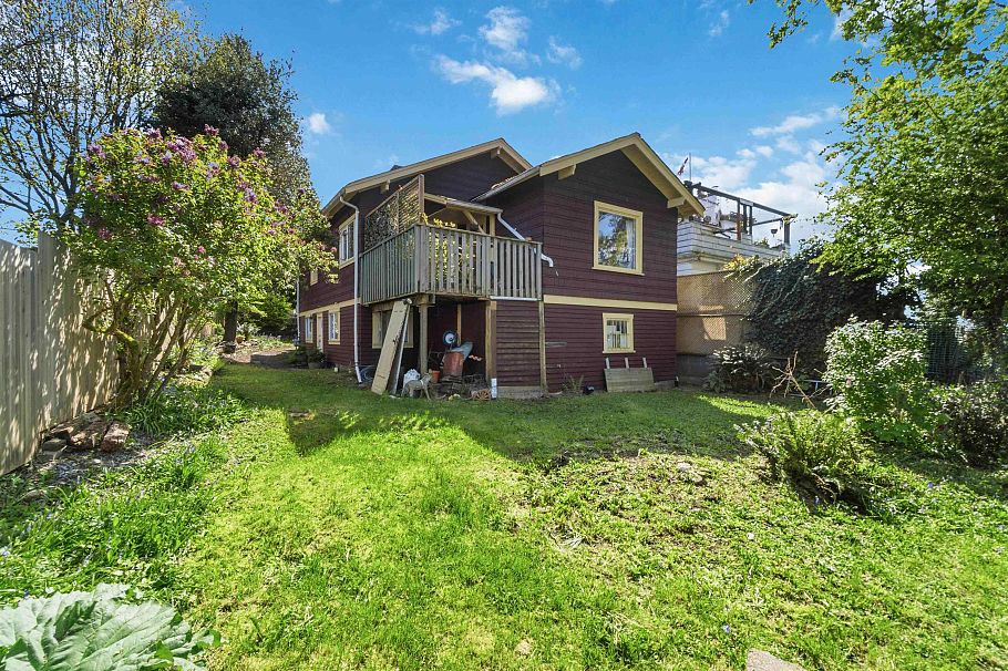 2497 Wall Street Vancouver, BC - 36