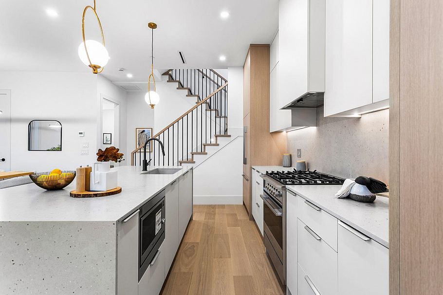 1 3275 Graveley Street Vancouver, BC - 13