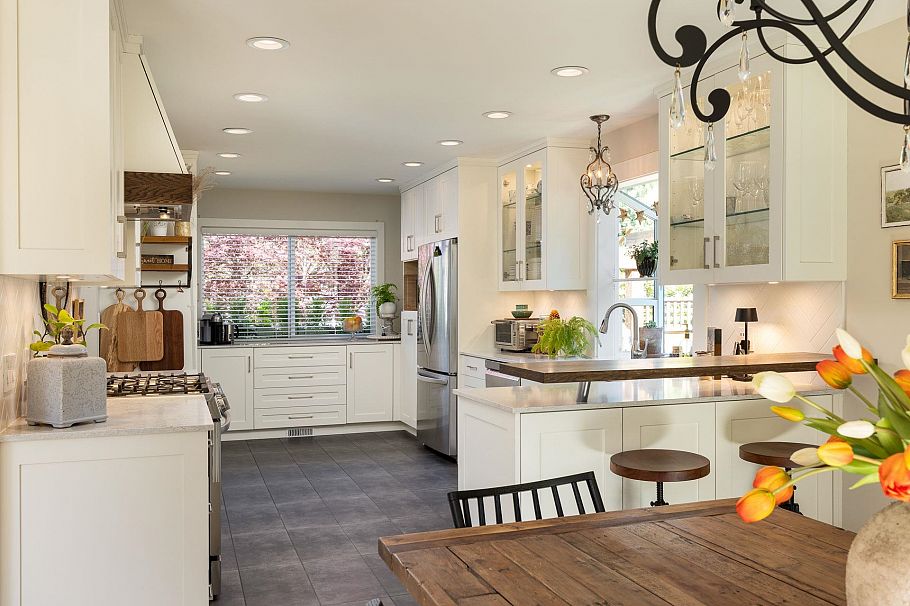 3665 Rutherford Crescent North Vancouver, BC - 4