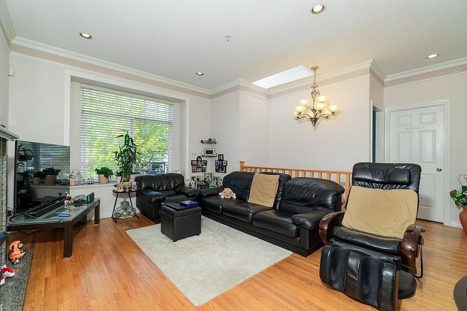 952 E 31st Avenue Vancouver, BC - 18