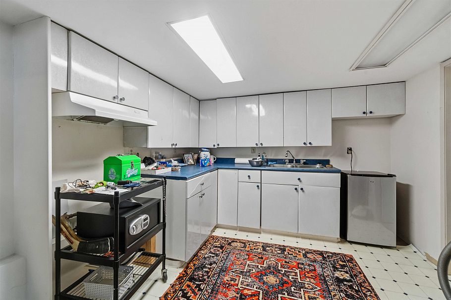 2497 Wall Street Vancouver, BC - 35