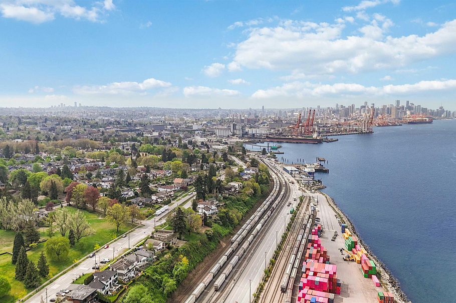 2497 Wall Street Vancouver, BC - 13