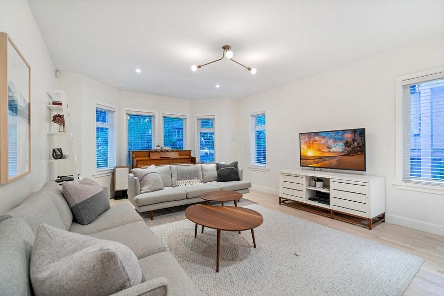 855 E 22nd Avenue Vancouver, BC - 5