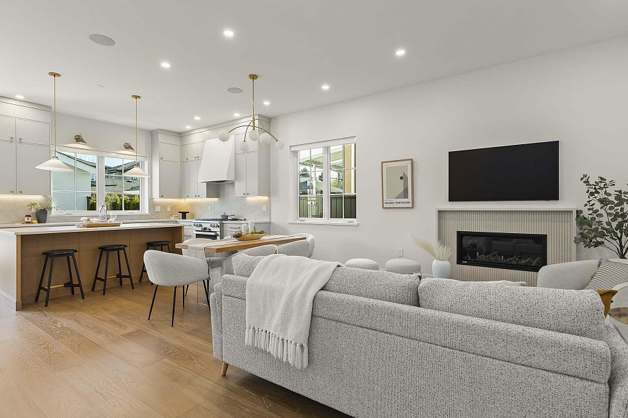 2 2848 W 19th Avenue Vancouver, BC - 2