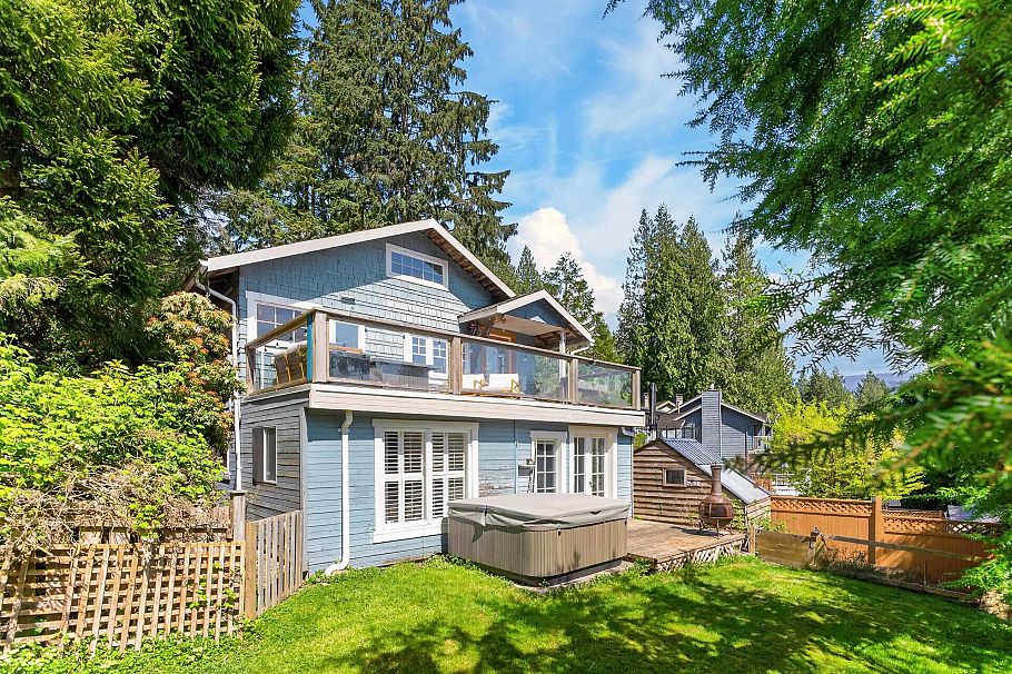 1371 Borthwick Road North Vancouver, BC - 23