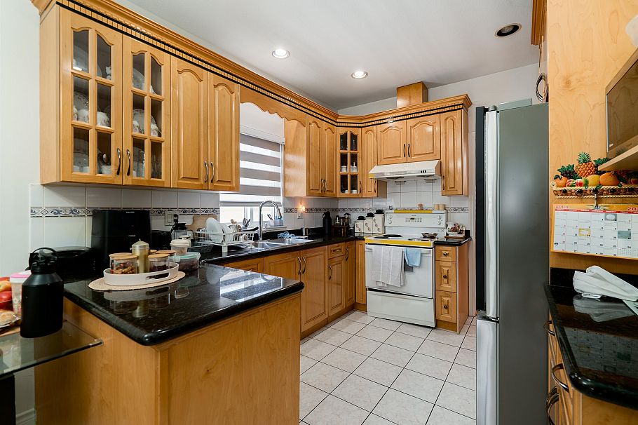 592 E 50th Avenue Vancouver, BC - 21