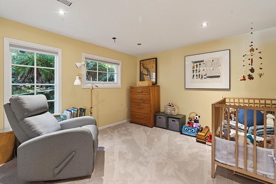 1371 Borthwick Road North Vancouver, BC - 22