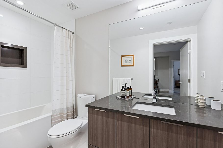 202 3588 Sawmill Crescent Vancouver, BC - 12