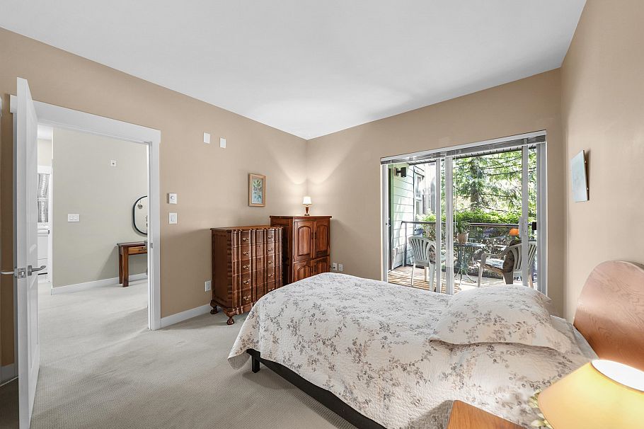 208 188 W 29 Street North Vancouver, BC - 21